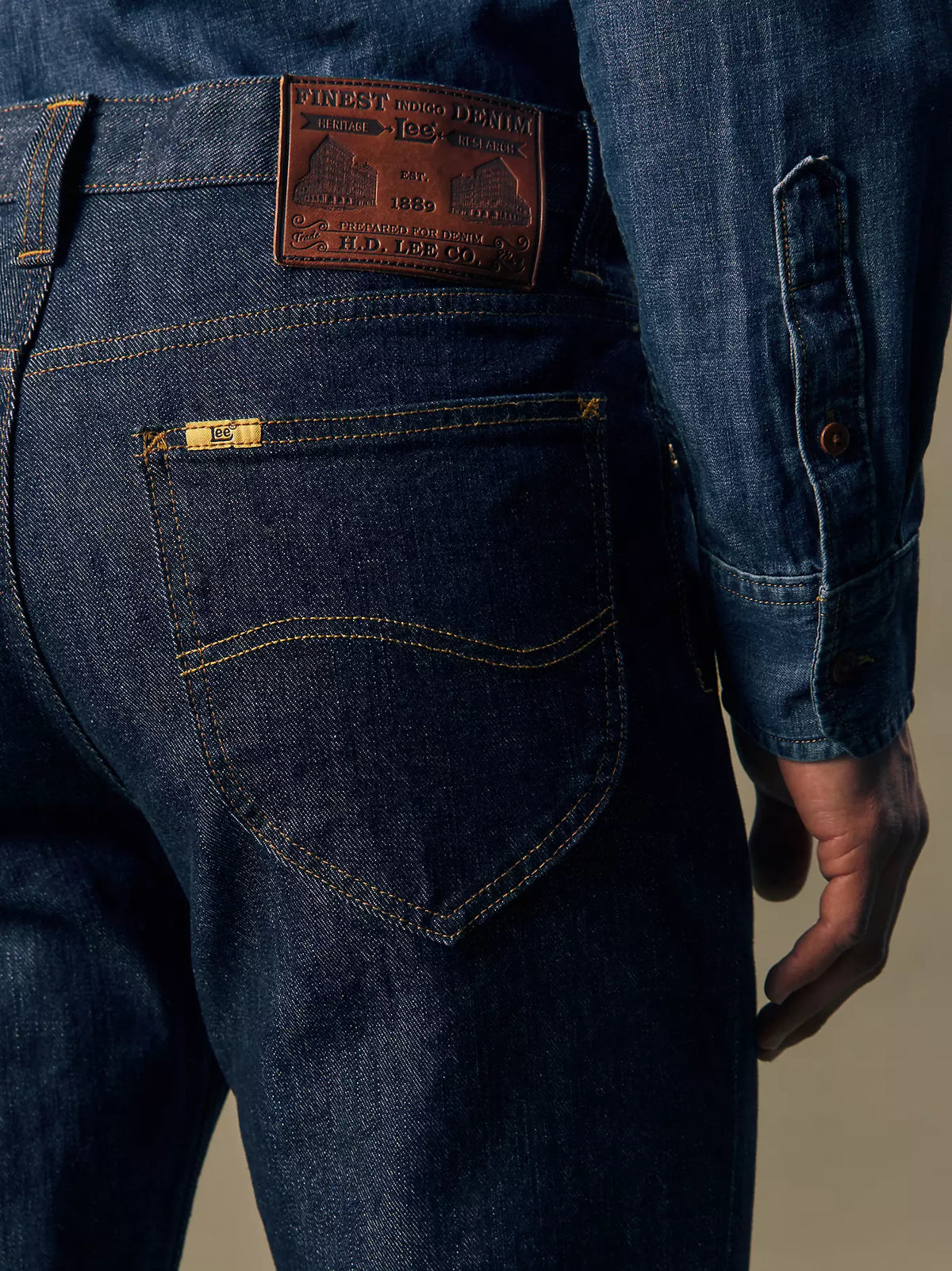JEANS REGULAR TAPERED FIT IN COTONE BLU SCURO