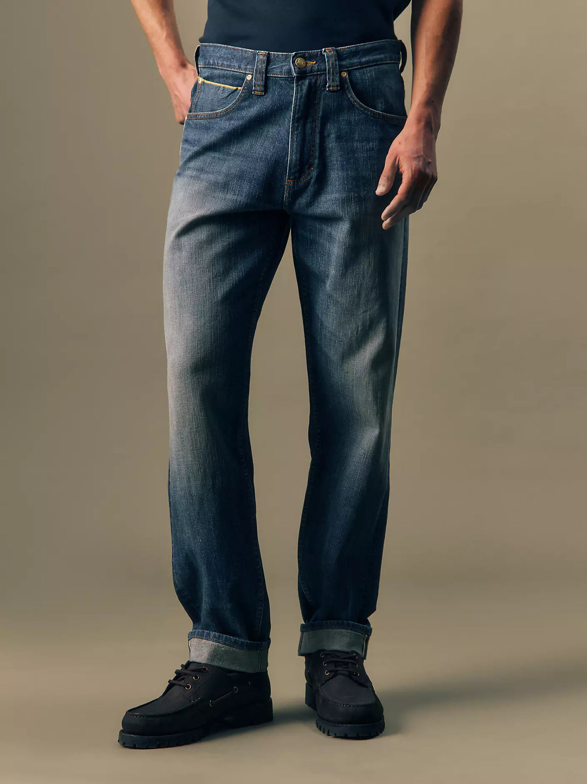 JEANS RELAXED TAPERED FIT IN COTONE BLU