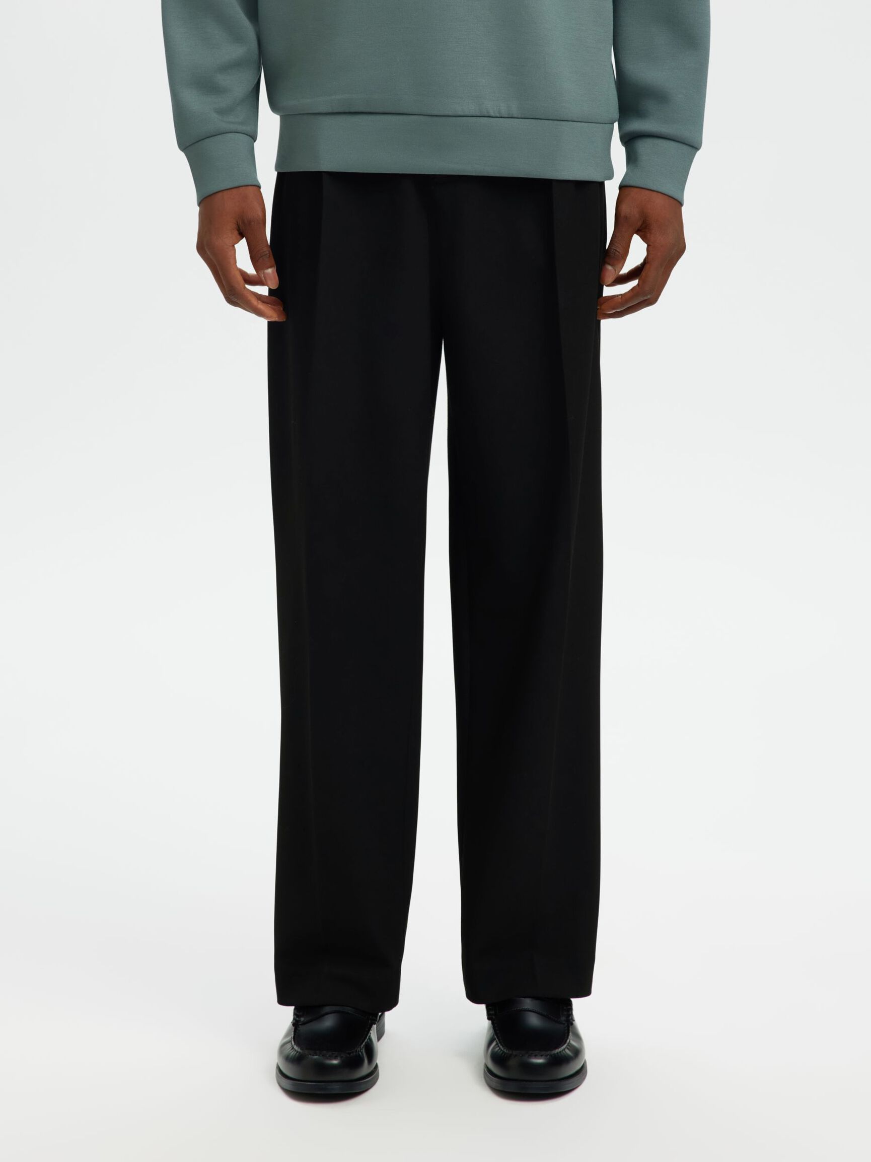 PANTALONI AMPI IN TESSUTO ELASTICIZZATO NERI