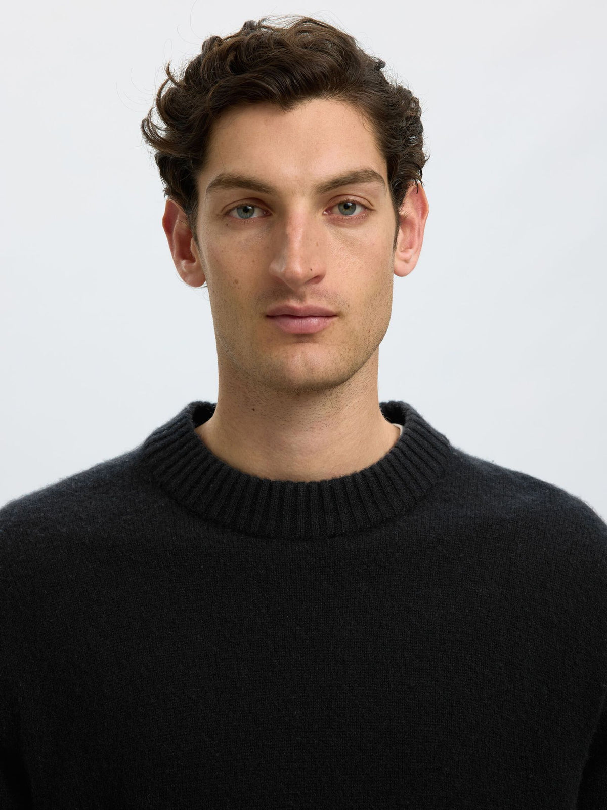 MAGLIONE IN LANA E CASHMERE NERO