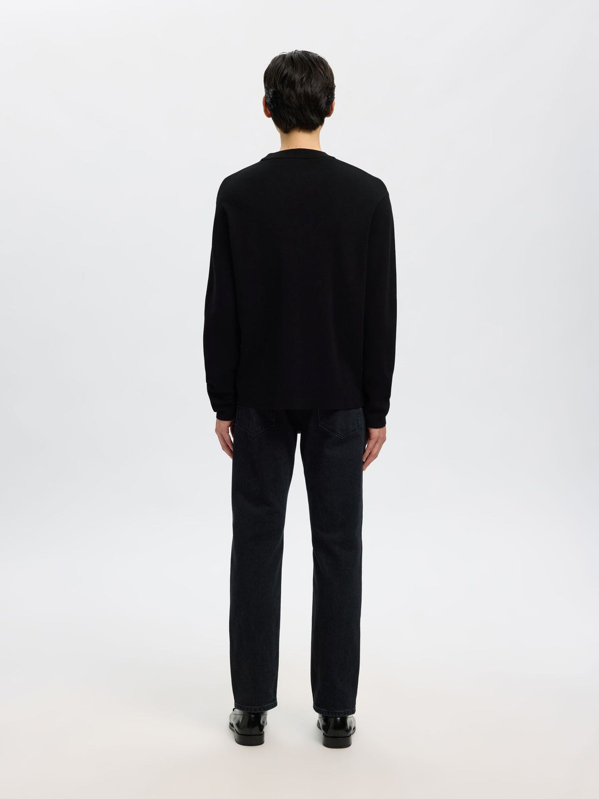 MAGLIONE GIROCOLLO RELAXED FIT NERO