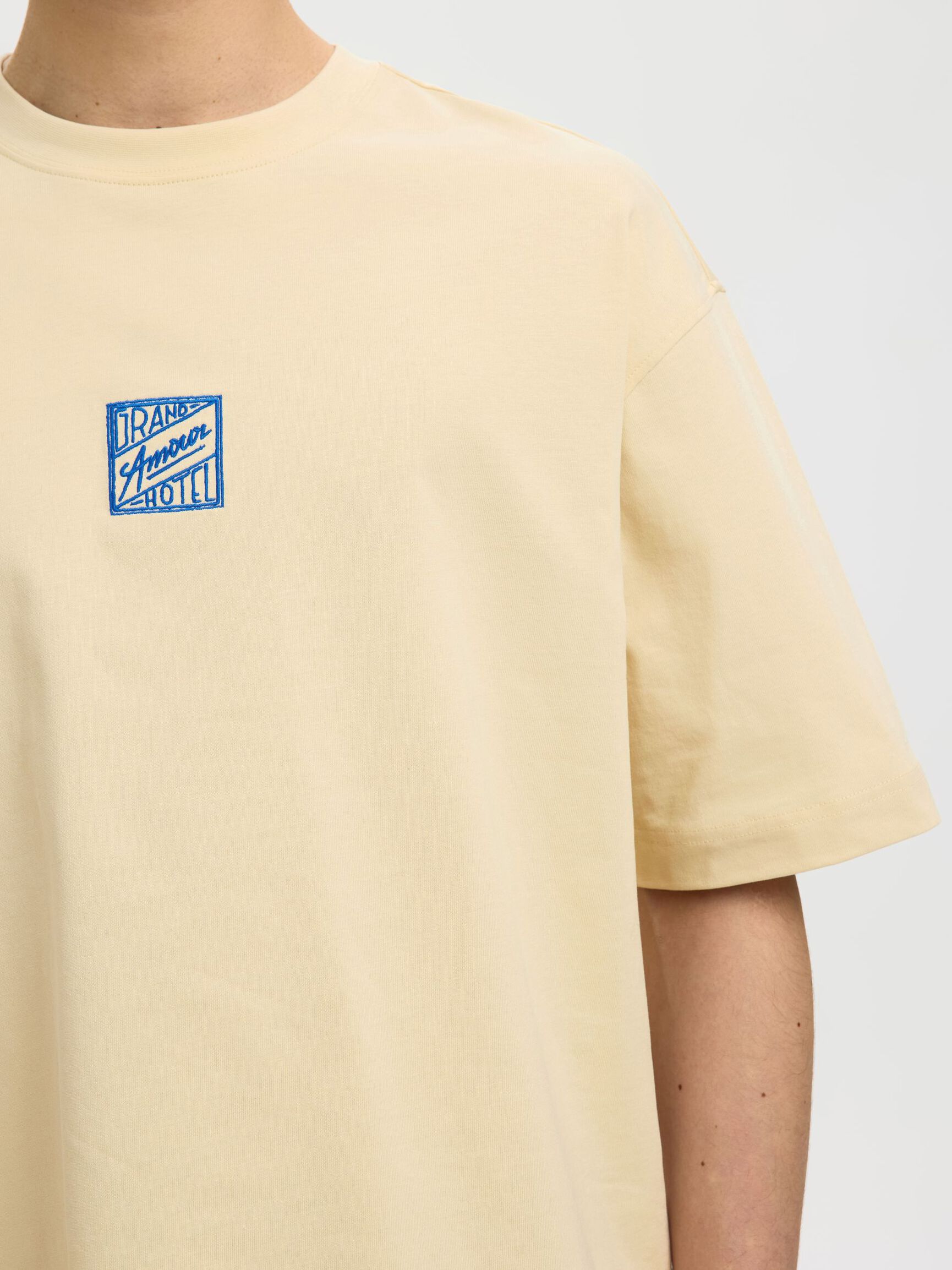 T-SHIRT RILASSATA IN COTONE BIANCA