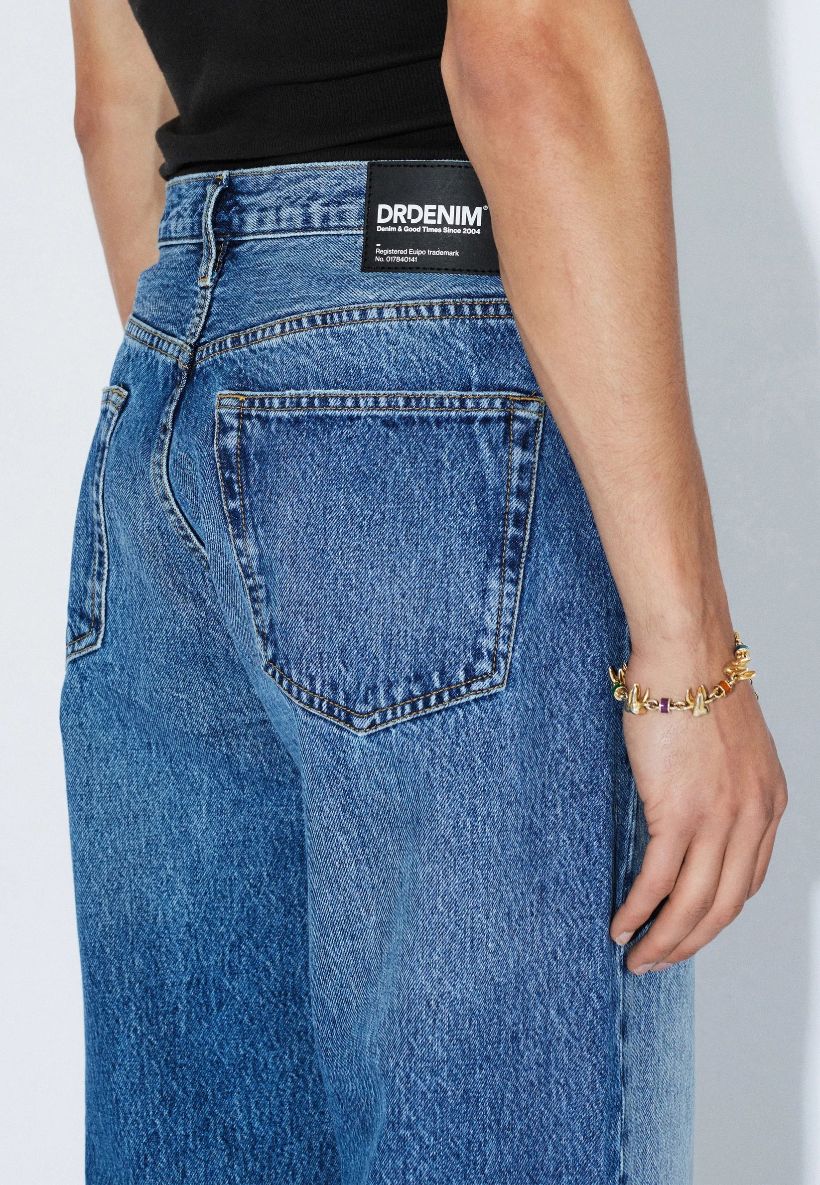 JEANS RELAXED STONE WASH