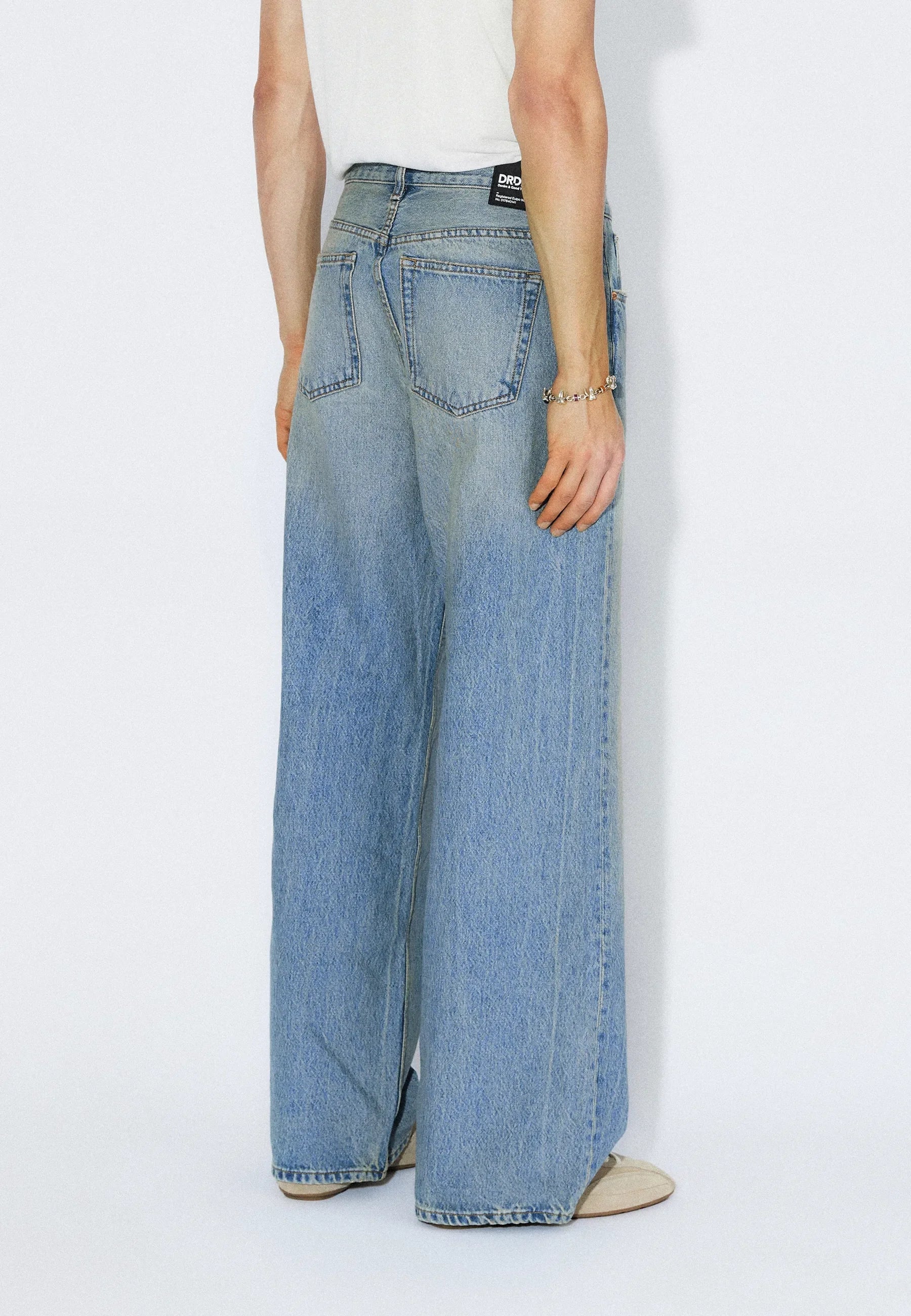 JEANS BAGGY FIT IN COTONE CELESTE AGED