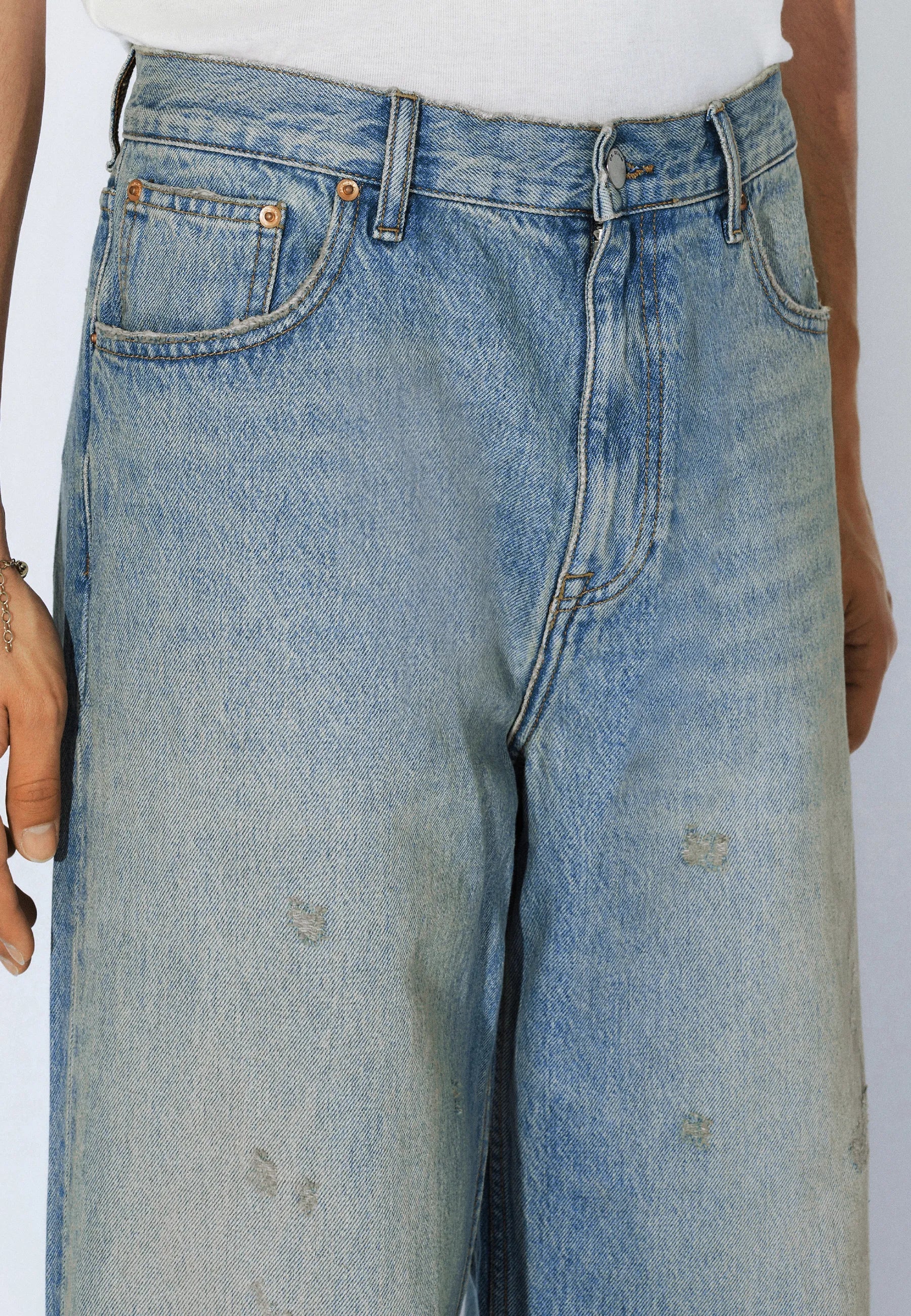 JEANS BAGGY FIT IN COTONE CELESTE AGED
