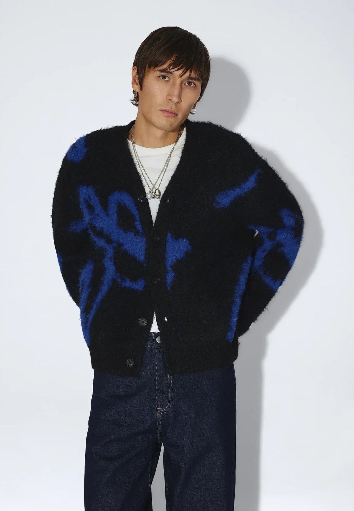 CARDIGAN IN LANA JACQUARD NERO E BLU