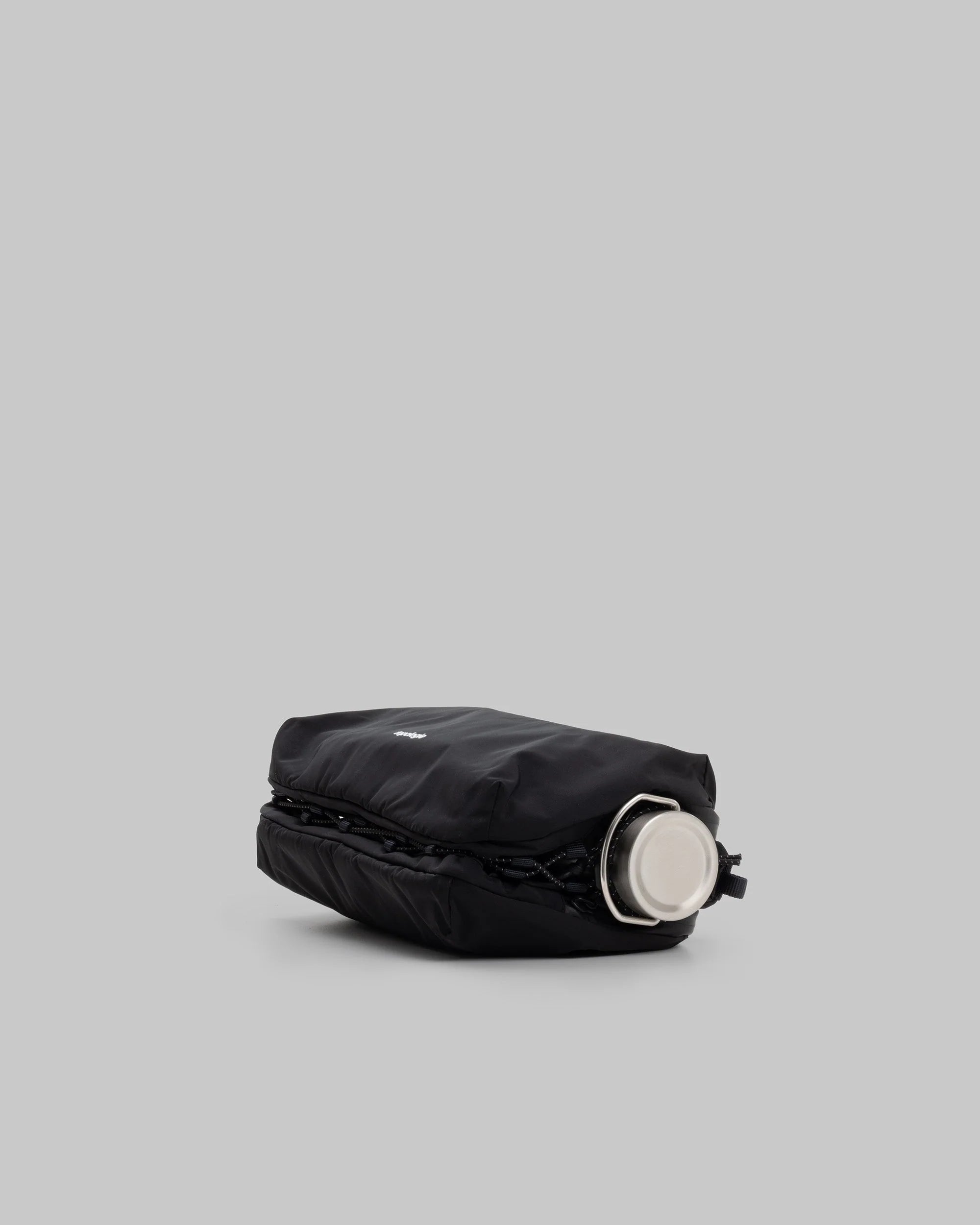 BOTTLE SACOCHE GRANDE NERO TECH SATEEN