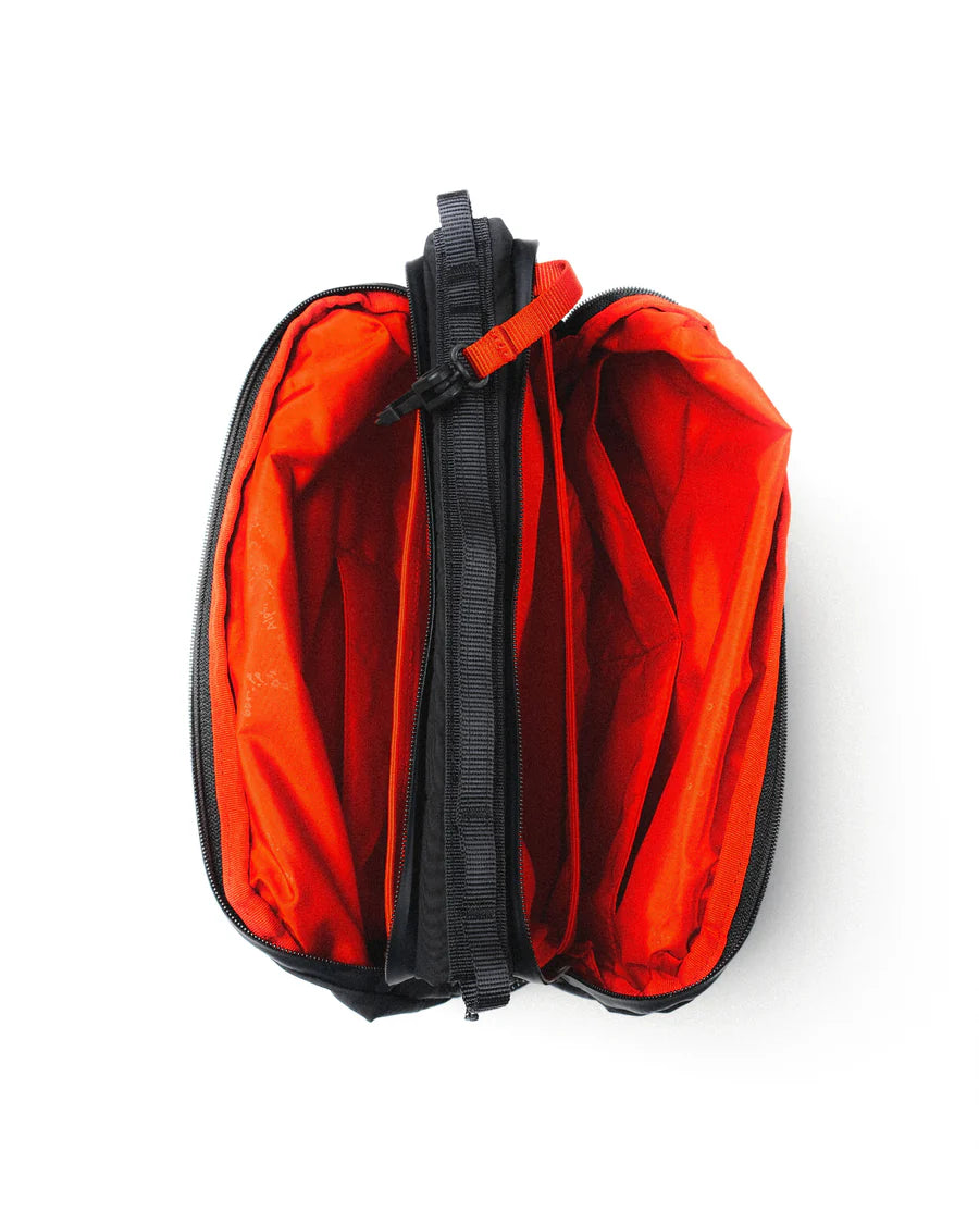 TOPOLOGIE - BOTTLE SACOCHE LARGE BLACK TECH SATEEN