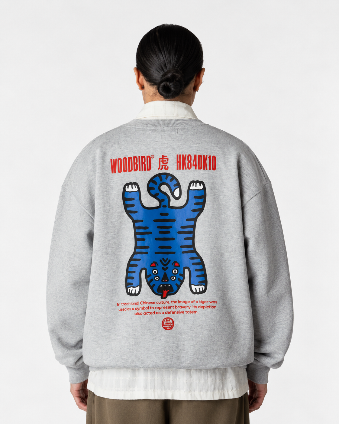 FELPA GIROCOLLO CON GRAFICA IN COTONE GRIGIO