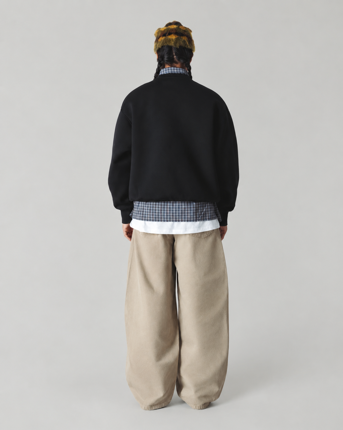 FELPA GIROCOLLO CASUAL FIT NERA