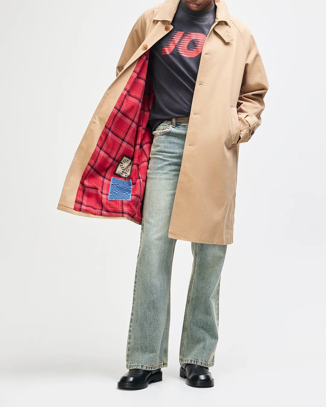 CAPPOTTO CON RICAMO SUL RETRO IN COTONE SABBIA