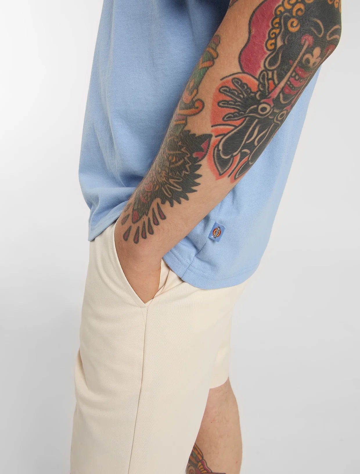 T-SHIRT THORNVILLE IN COTONE BLU CIELO
