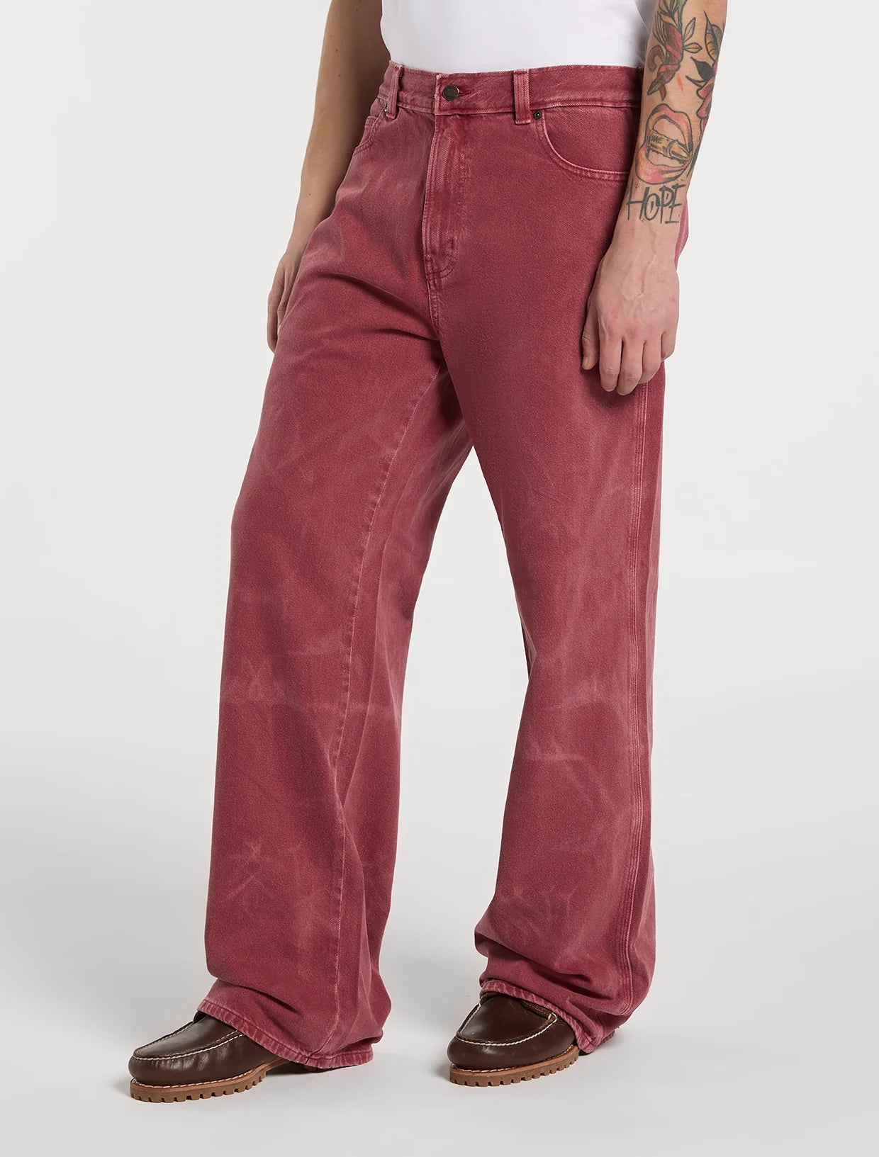 JEANS DRITTI BAGGY ROSSO GRANATO