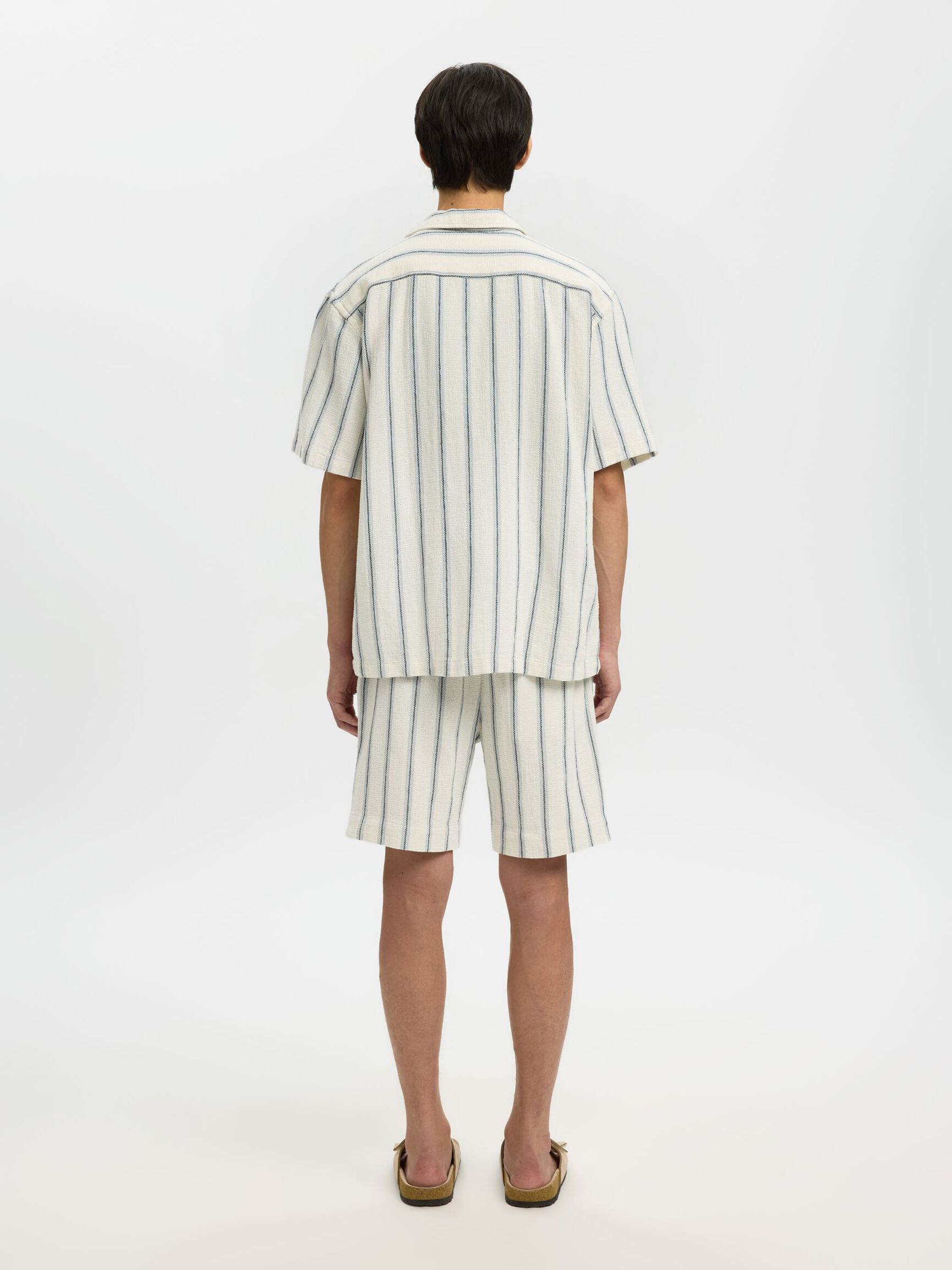 CAMICIA A MANICHE CORTE BIANCA