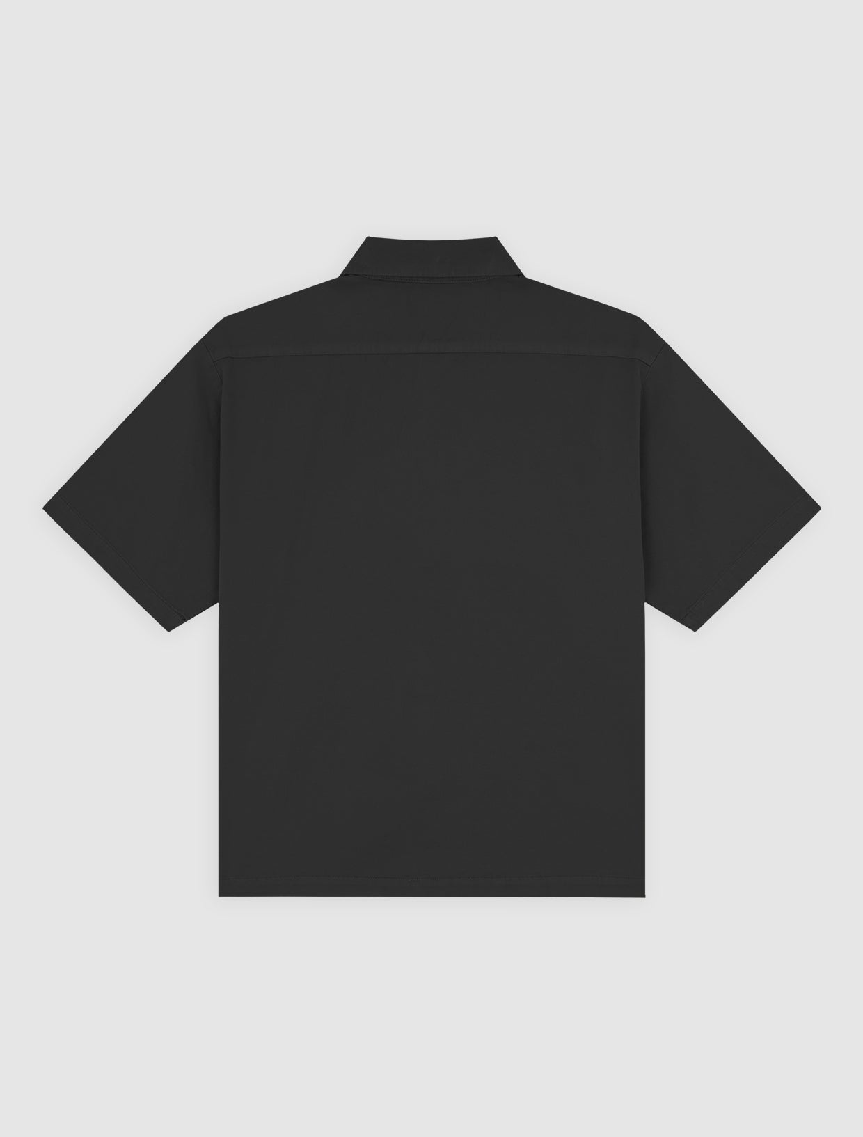 CAMICIA A MANICHE CORTE NERA
