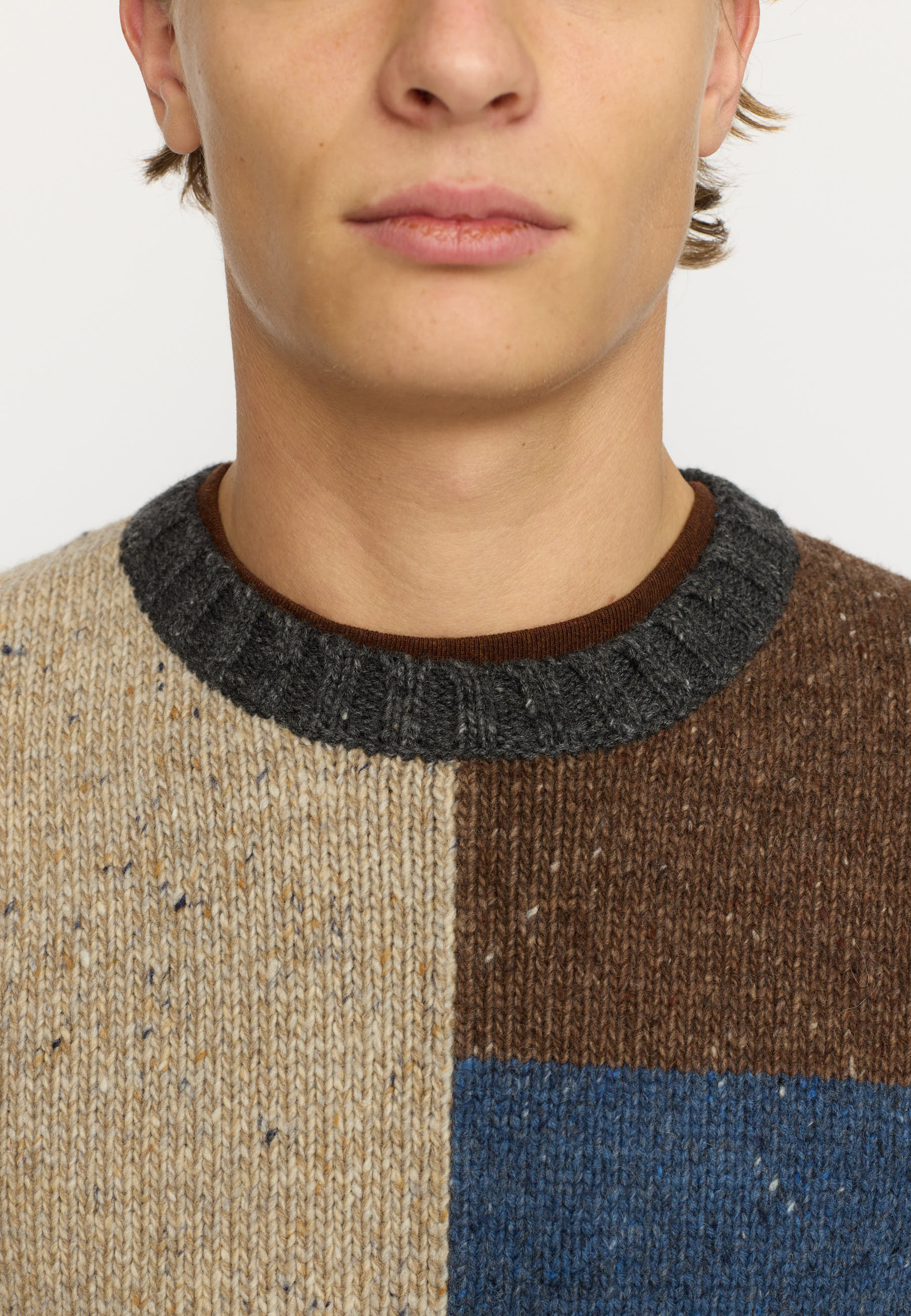REVOLUTION - KNIT SWEATER