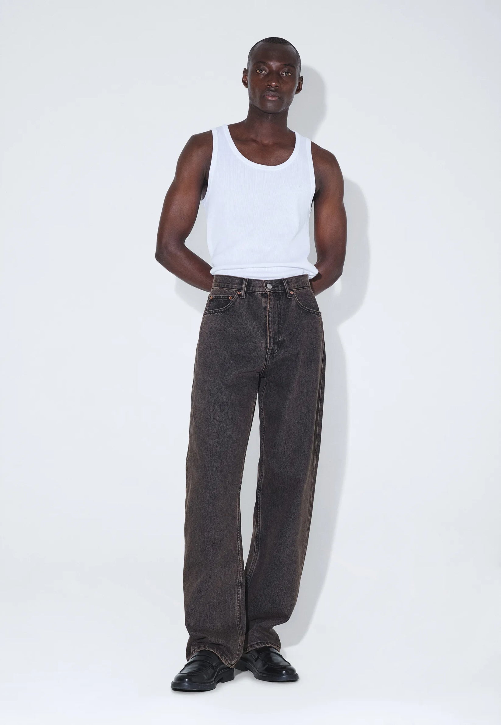 JEANS RELAXED SLAVATO GRIGIO/MARRONE