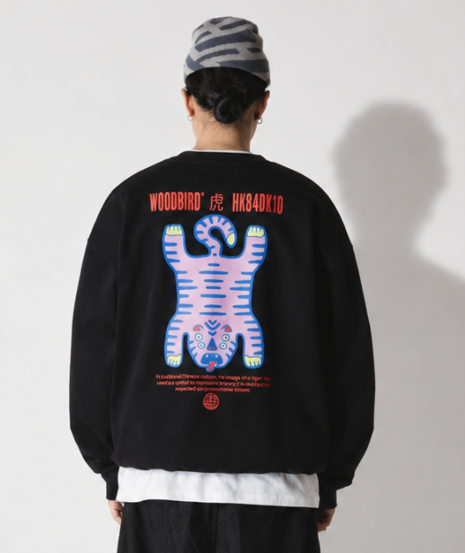 FELPA GIROCOLLO CON GRAFICA IN COTONE NERO