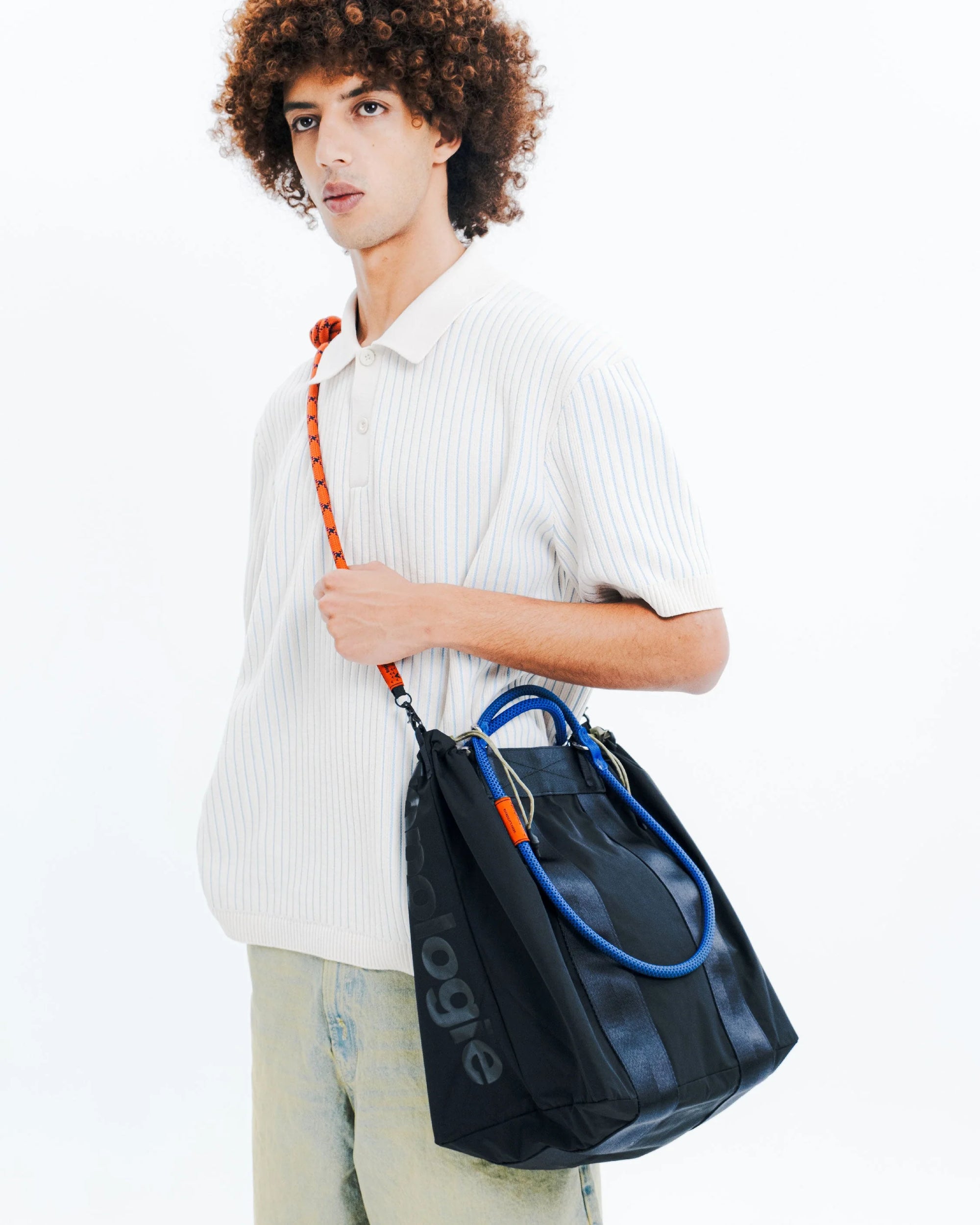 TOPOLOGIE - SUMMIT TOTE MEDIUM BLACK TECH SATEEN