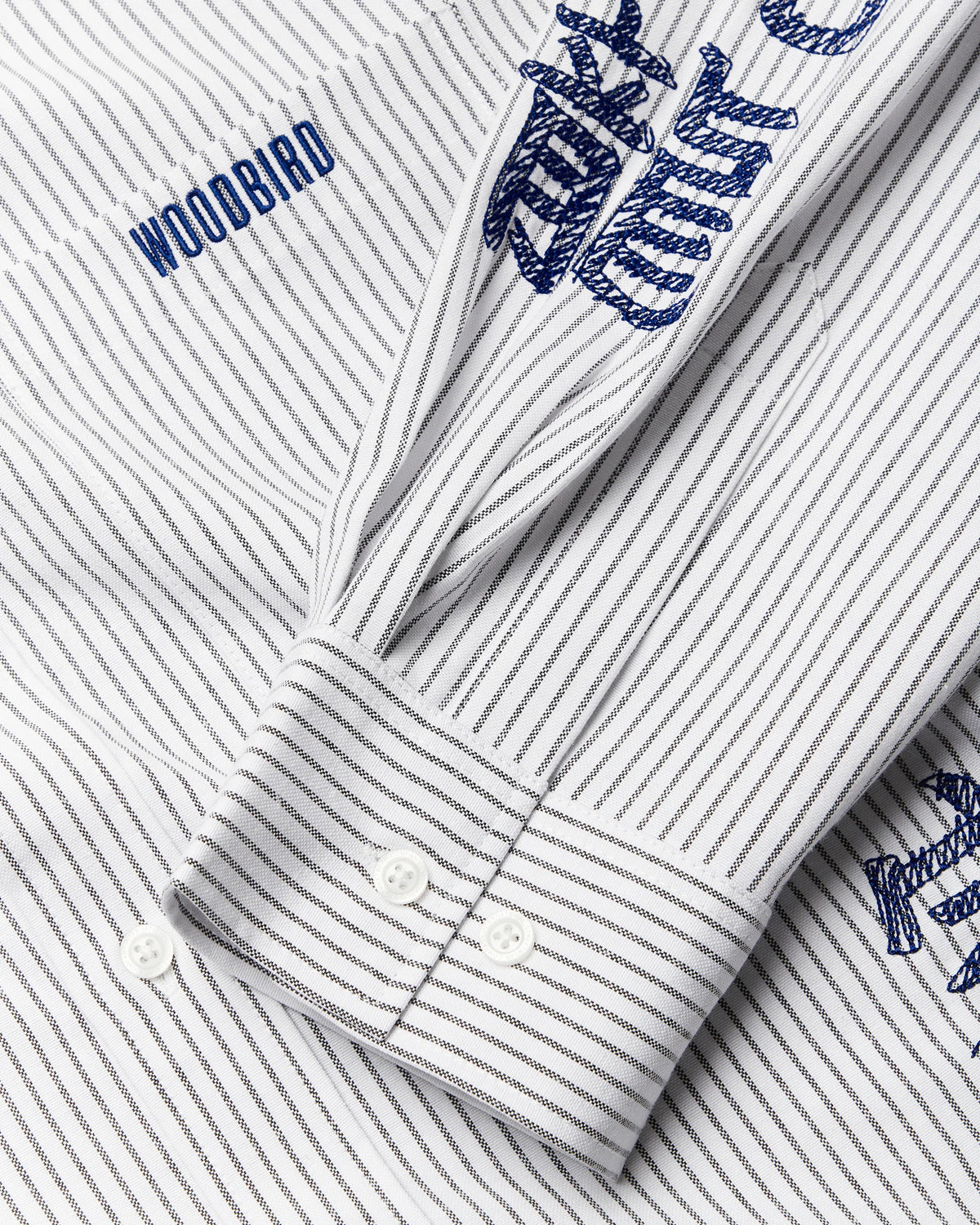 CAMICIA A RIGHE CON RICAMI IN COTONE BIANCO E BLU