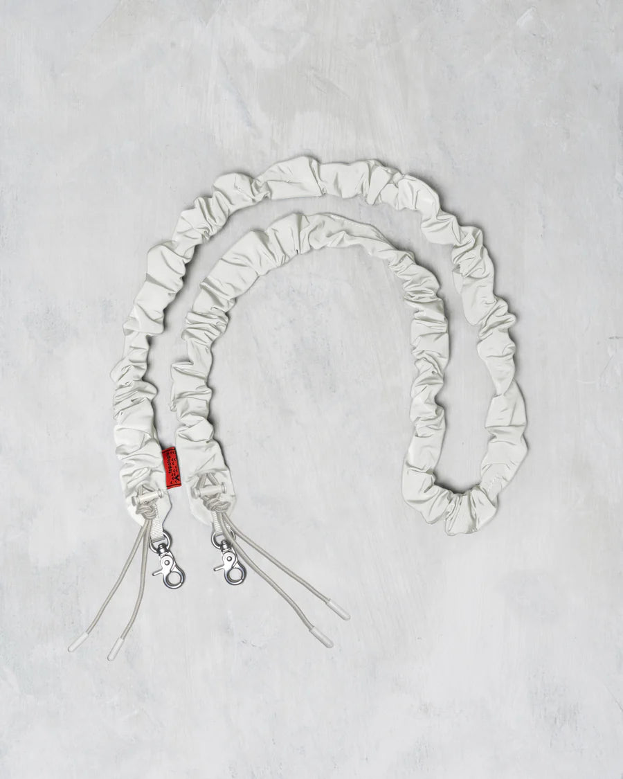 TOPOLOGIE - BUNGEE STRAP MARSHMALLOW TECH SATEEN